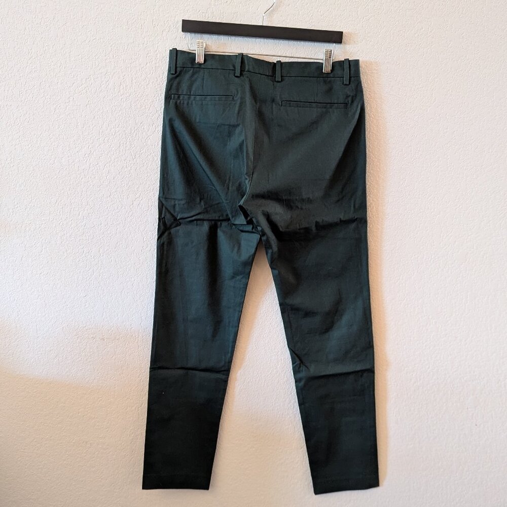 Green pants - Picture 2 of 2